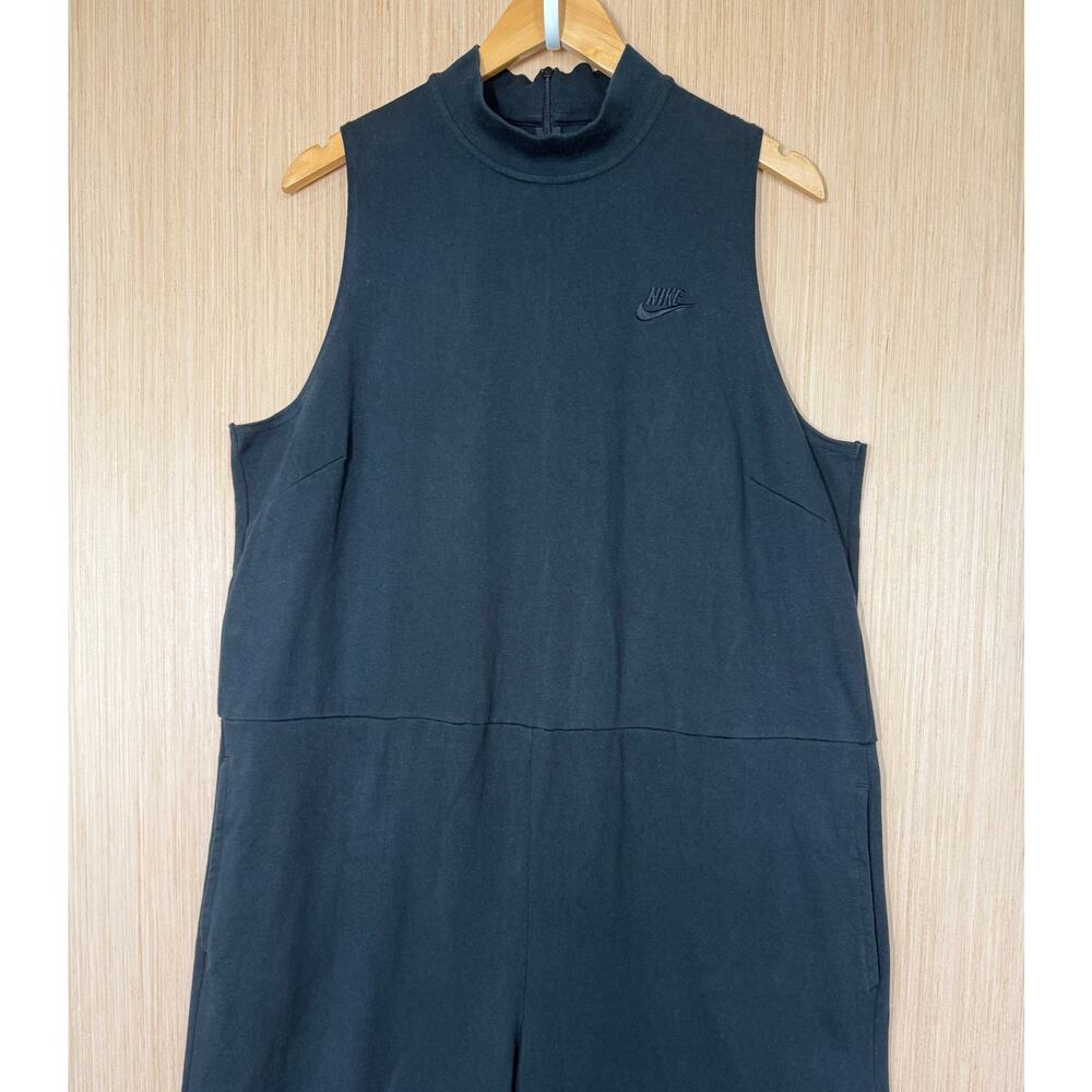 Nike Sleeveless Mock Neck Wide Leg Jumpsuit Size XXL Black Pockets Athleisure - Picture 2 of 11